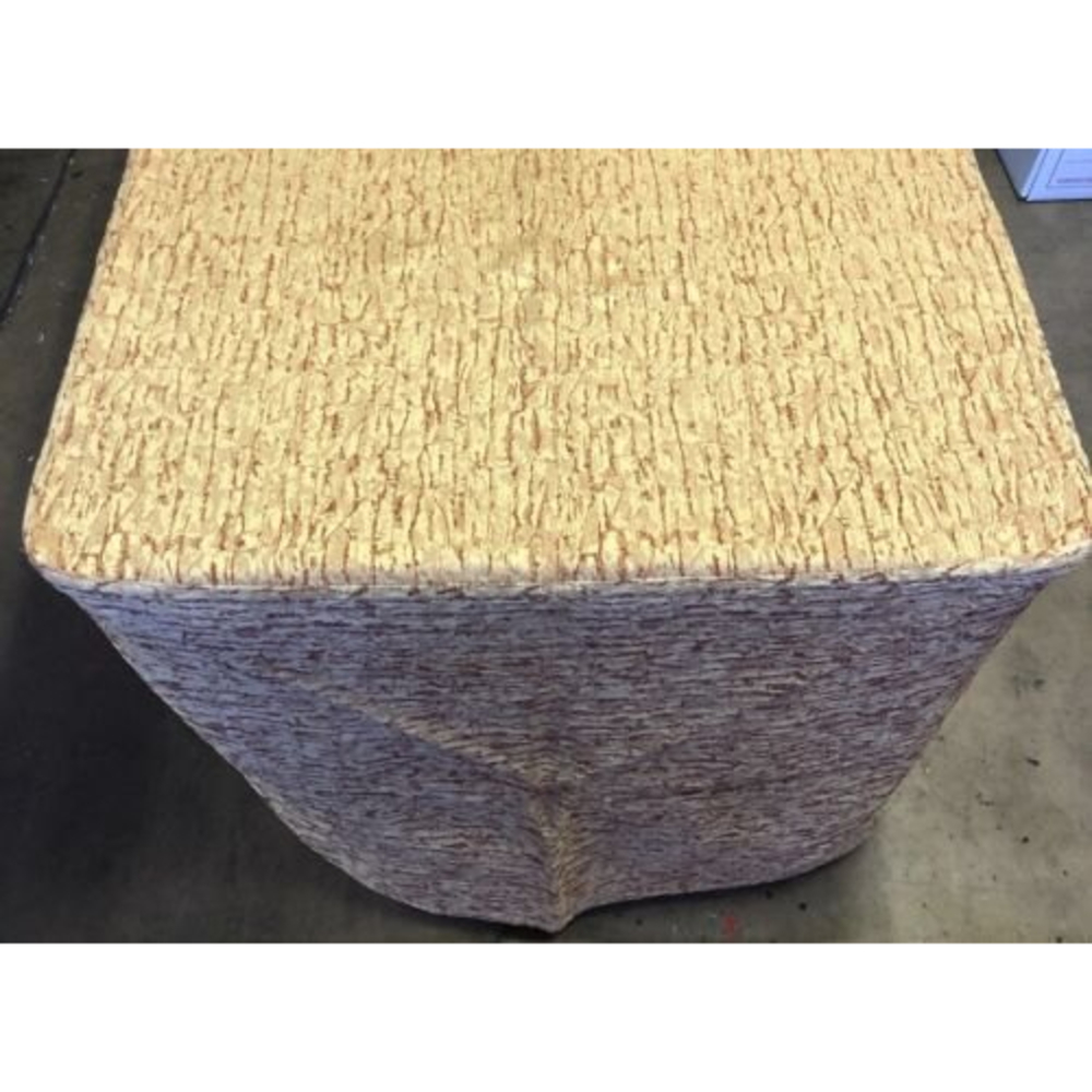 Tablecloth Commercial Used from Hotel & Casino Las Vegas 128"round Red Gold - Picture 4 of 8